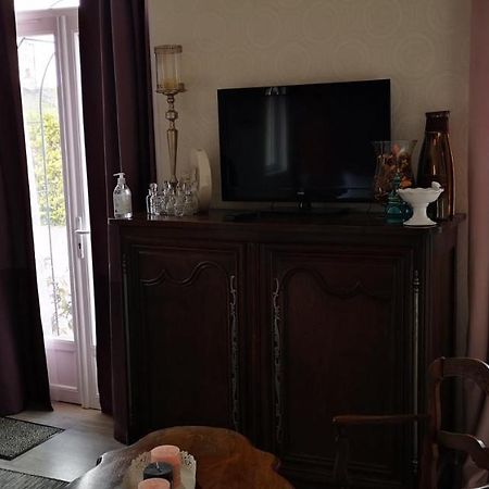 La Cour Du Puits, Chambre Colyn Cormeilles  Экстерьер фото
